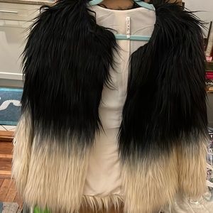 Willow & Clay Faux Fur Coat